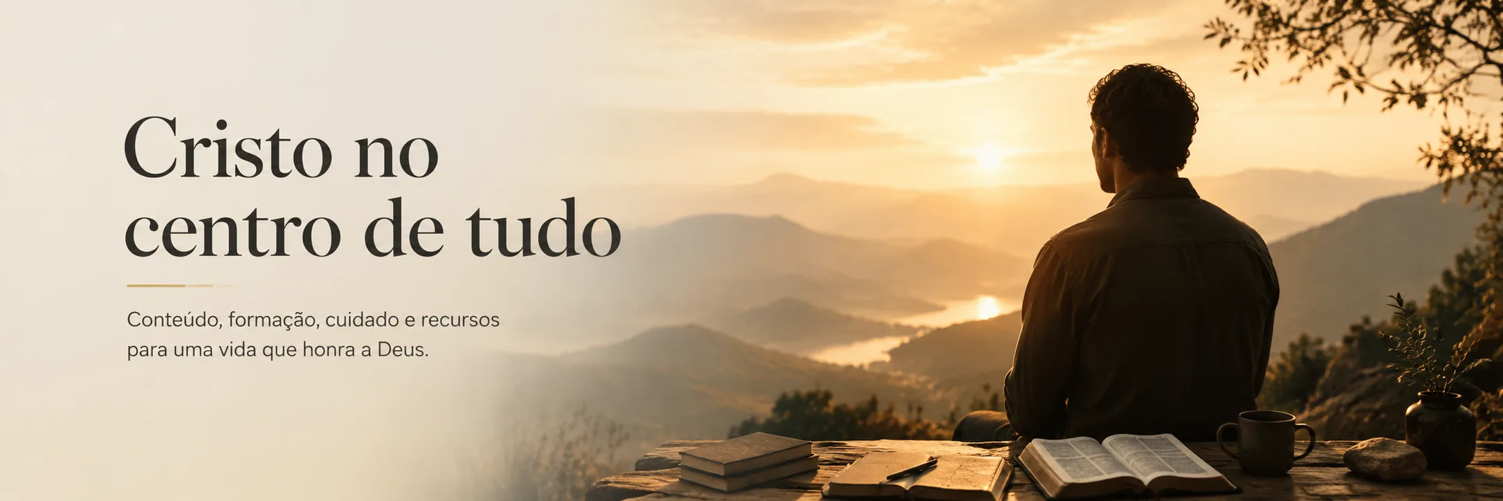 Centrado em Cristo — Cristo no centro de tudo. Conteúdo, formação, cuidado e recursos para uma vida que honra a Deus.